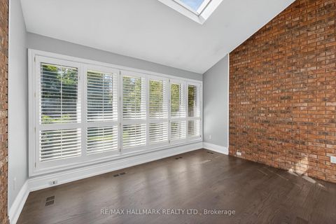 Photo 20 at 61 Petermar Drive, Vellore Village, Vaughan