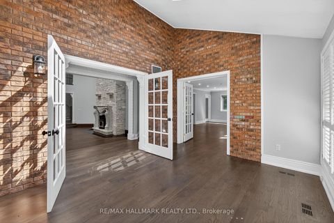 Photo 21 at 61 Petermar Drive, Vellore Village, Vaughan