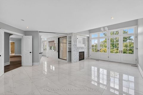 Photo 25 at 61 Petermar Drive, Vellore Village, Vaughan