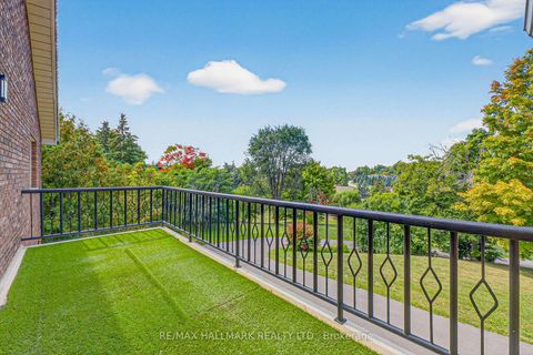 Photo 29 at 61 Petermar Drive, Vellore Village, Vaughan