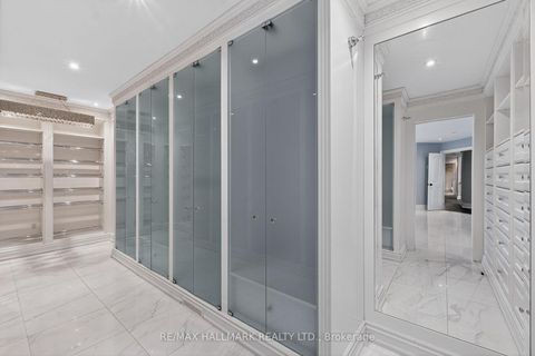 Photo 31 at 61 Petermar Drive, Vellore Village, Vaughan