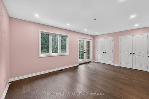Photo 35 at 61 Petermar Drive, Vellore Village, Vaughan
