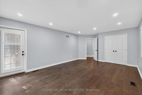 Photo 37 at 61 Petermar Drive, Vellore Village, Vaughan