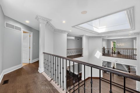 Photo 39 at 61 Petermar Drive, Vellore Village, Vaughan