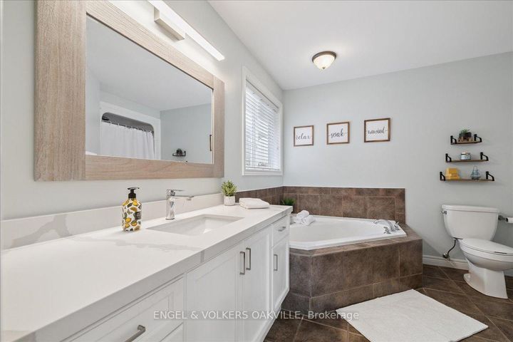 Photo 26 at 112 Fletcher Road, Rural Glanbrook, Hamilton