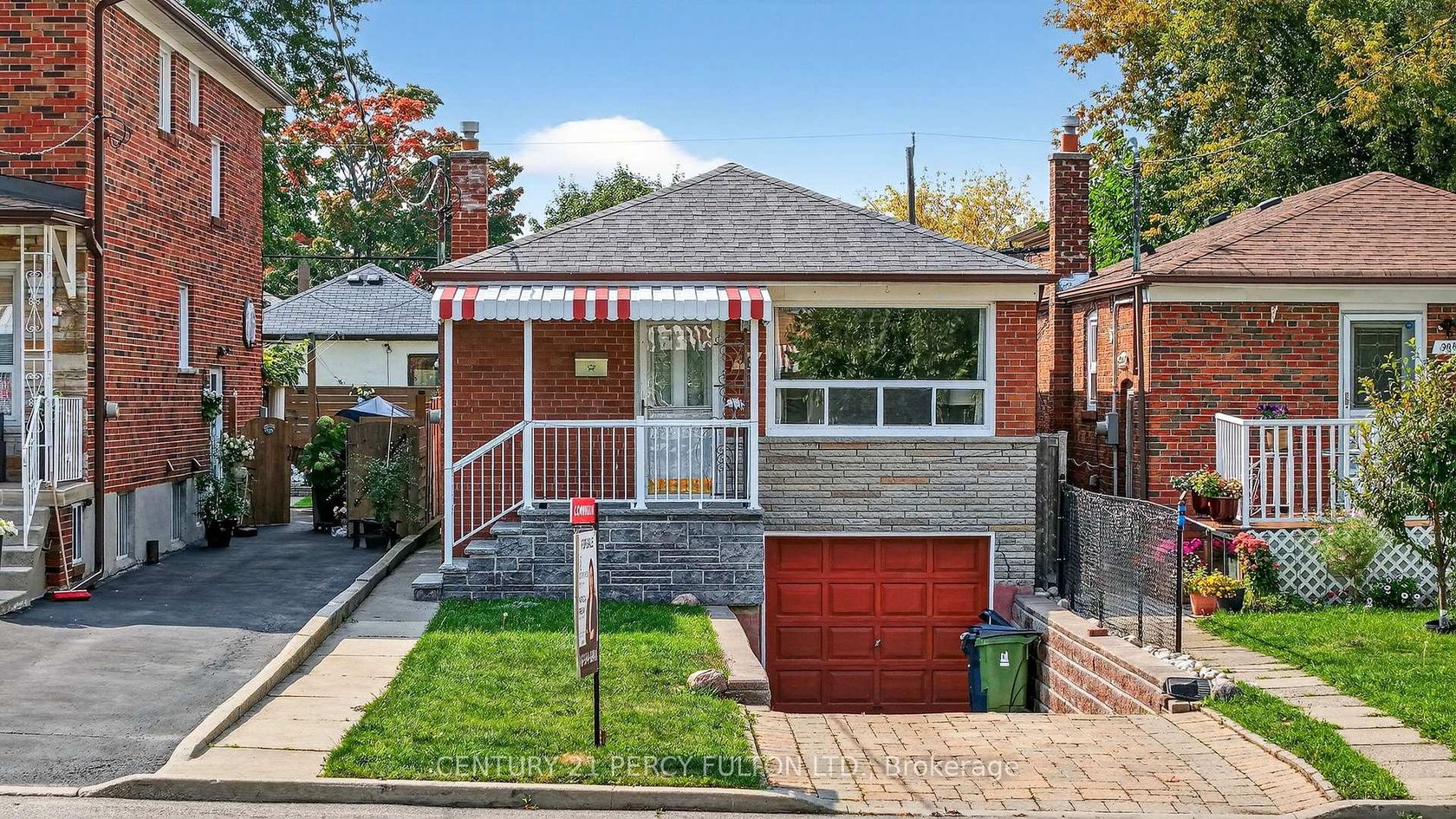 98 Granger Avenue, Kennedy Park, Toronto by Loree Meneguzzi Real Estate 98 Granger Avenue, Kennedy Park, Toronto
