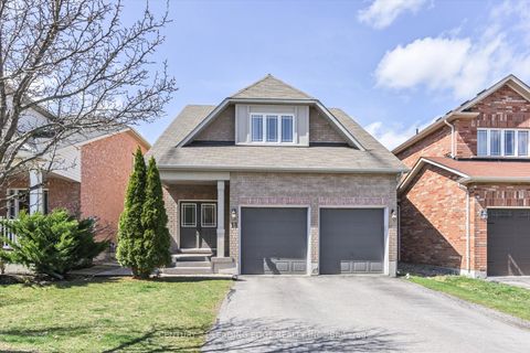 Photo 0 at 18 Kerr Lane, Bayview Northeast, Aurora