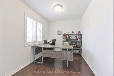 Photo 20 at 18 Kerr Lane, Bayview Northeast, Aurora