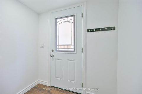Photo 36 at 18 Kerr Lane, Bayview Northeast, Aurora