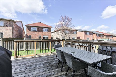 Photo 38 at 18 Kerr Lane, Bayview Northeast, Aurora