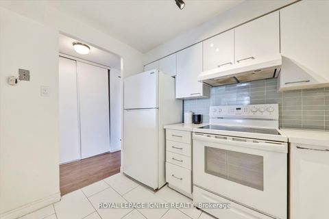 Photo 10 at Penthouse  1914 - 330 McCowan Road, Eglinton East, Toronto Photo 10 at Penthouse  1914 - 330 McCowan Road, Eglinton East, Toronto