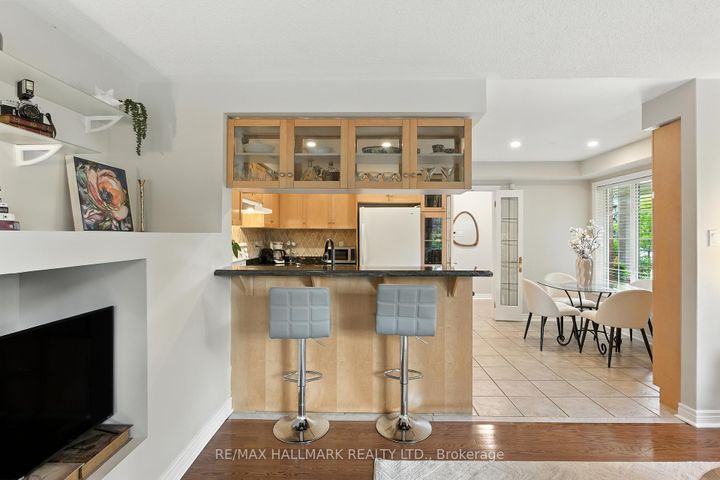Photo 10 at 3288 Equestrian Crescent, Churchill Meadows, Mississauga