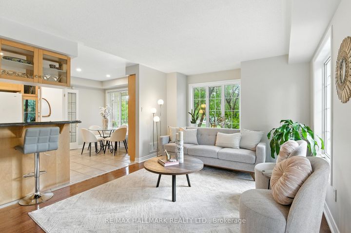 Photo 15 at 3288 Equestrian Crescent, Churchill Meadows, Mississauga