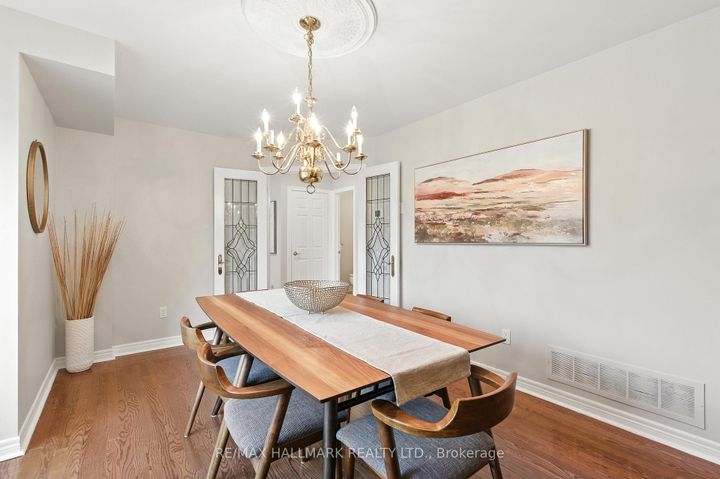 Photo 18 at 3288 Equestrian Crescent, Churchill Meadows, Mississauga