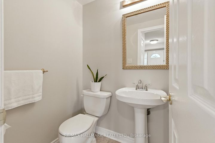 Photo 19 at 3288 Equestrian Crescent, Churchill Meadows, Mississauga