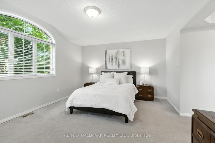 Photo 20 at 3288 Equestrian Crescent, Churchill Meadows, Mississauga