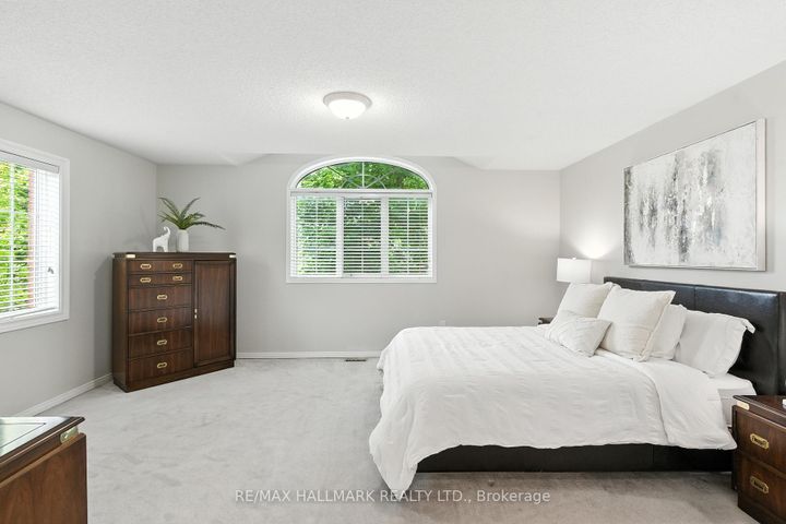 Photo 22 at 3288 Equestrian Crescent, Churchill Meadows, Mississauga
