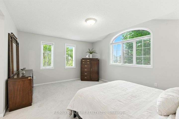 Photo 23 at 3288 Equestrian Crescent, Churchill Meadows, Mississauga