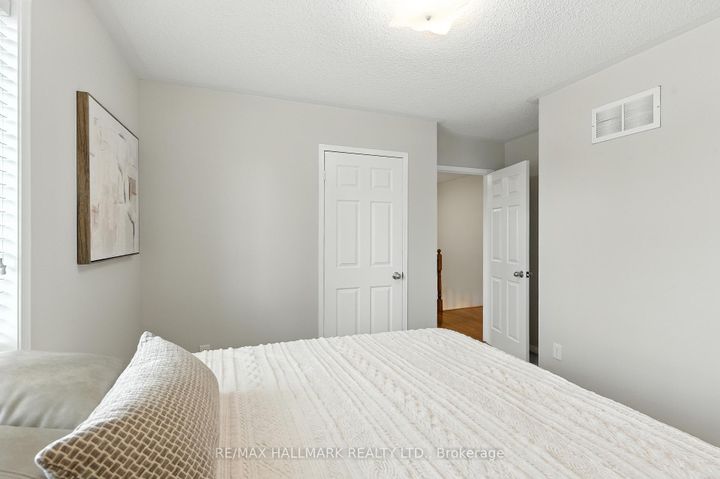 Photo 31 at 3288 Equestrian Crescent, Churchill Meadows, Mississauga