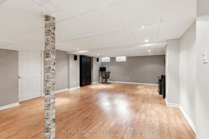 Photo 37 at 3288 Equestrian Crescent, Churchill Meadows, Mississauga