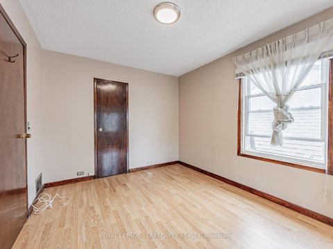 Photo 12 at 578 Durie Street, Bloor West Village, Toronto