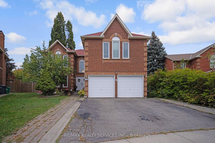 Photo 0 at 74 Leeward Drive N, Westgate, Brampton
