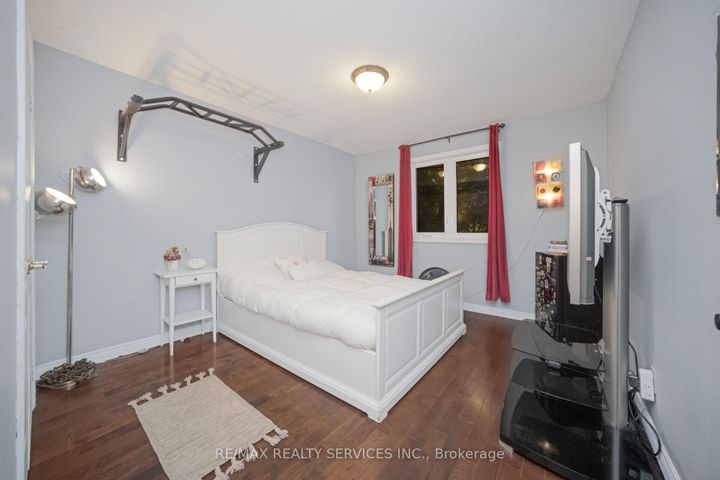 Photo 23 at 74 Leeward Drive N, Westgate, Brampton