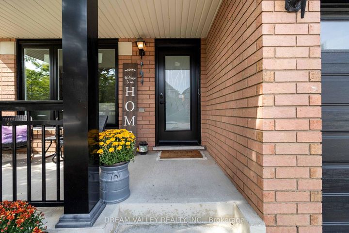 Photo 3 at 1517 Evans Terrace, CL Clarke, Milton
