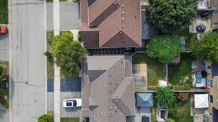 Photo 4 at 1517 Evans Terrace, CL Clarke, Milton