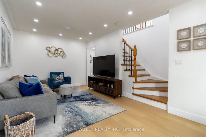 Photo 7 at 1517 Evans Terrace, CL Clarke, Milton