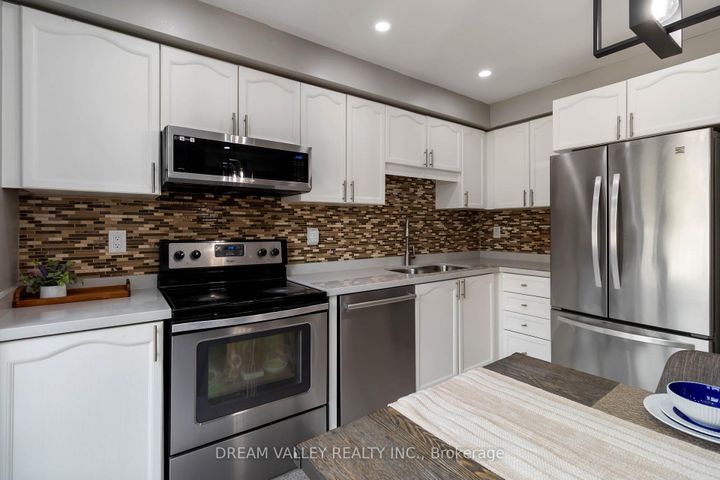 Photo 12 at 1517 Evans Terrace, CL Clarke, Milton