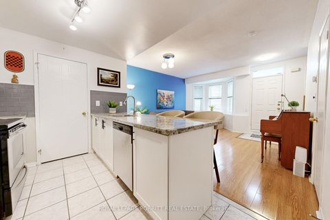 Photo 11 at 174 - 760 Lawrence Avenue W, Glen Park, Toronto