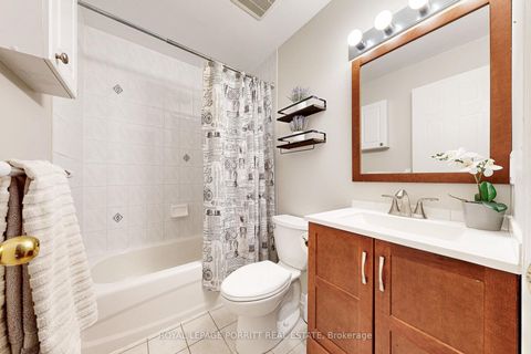 Photo 19 at 174 - 760 Lawrence Avenue W, Glen Park, Toronto