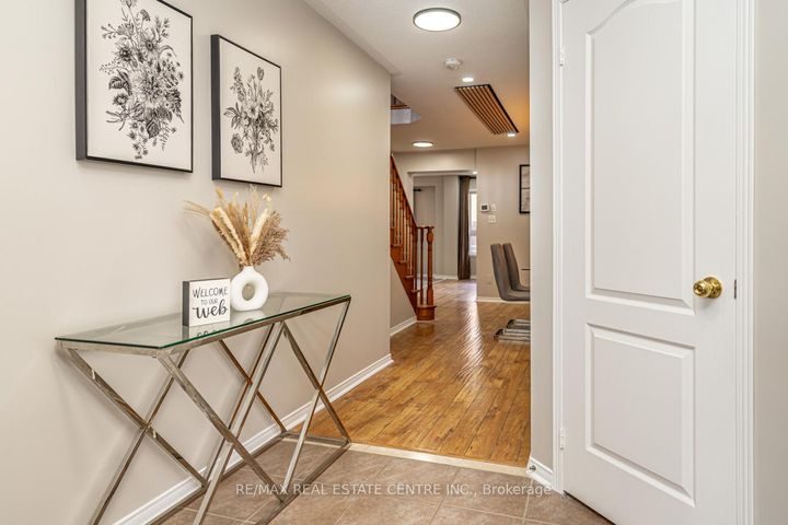 Photo 4 at 107 Crown Victoria Drive, Fletcher's Meadow, Brampton