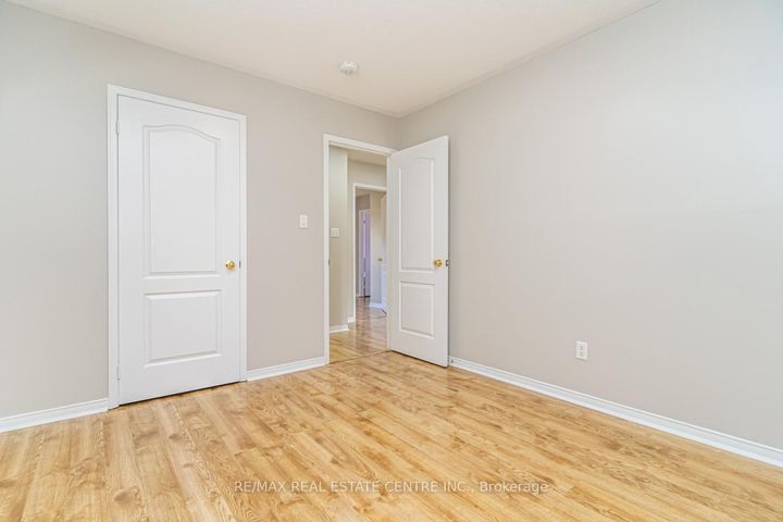 Photo 23 at 107 Crown Victoria Drive, Fletcher's Meadow, Brampton
