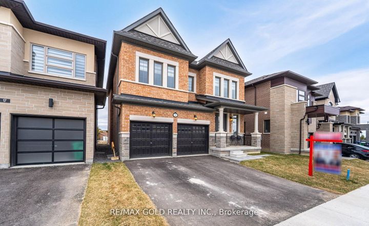 Photo 2 at 15 Duxbury Road, Wellington North, Brampton