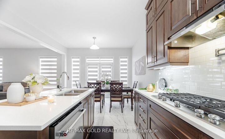 Photo 11 at 15 Duxbury Road, Wellington North, Brampton