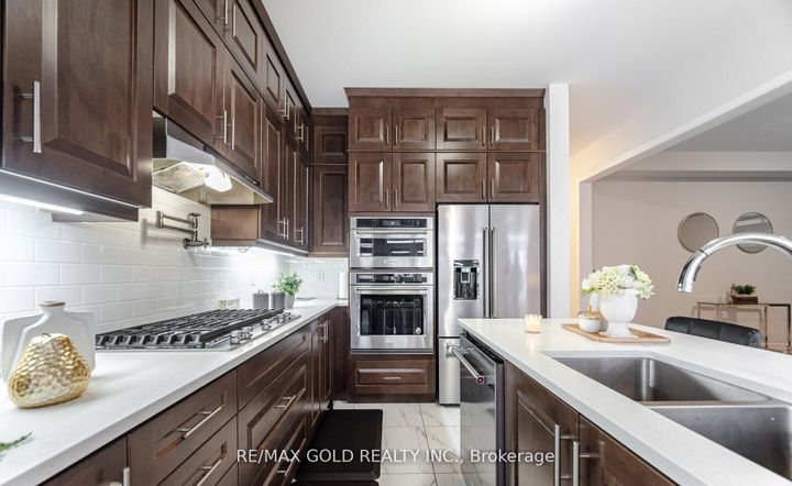 Photo 13 at 15 Duxbury Road, Wellington North, Brampton