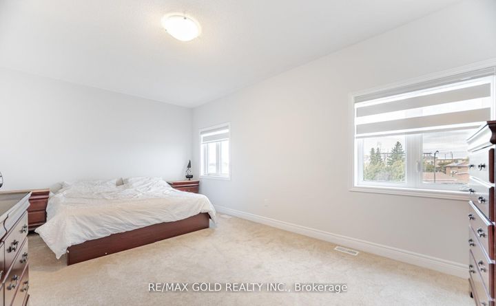 Photo 25 at 15 Duxbury Road, Wellington North, Brampton