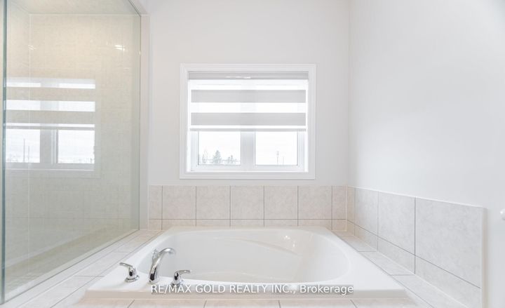 Photo 29 at 15 Duxbury Road, Wellington North, Brampton