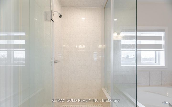 Photo 30 at 15 Duxbury Road, Wellington North, Brampton