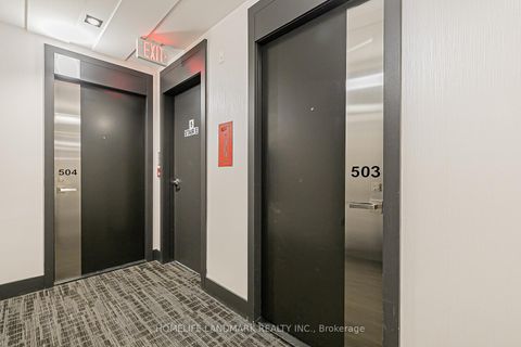 Photo 6 at 503 - 9471 Yonge Street, Observatory, Richmond Hill Photo 6 at 503 - 9471 Yonge Street, Observatory, Richmond Hill