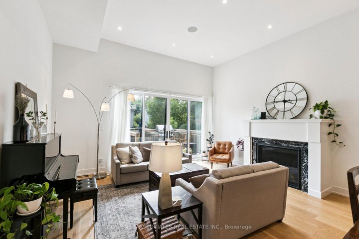 Photo 14 at 1040 Enola Avenue, Lakeview, Mississauga