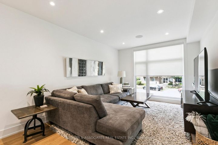 Photo 16 at 1040 Enola Avenue, Lakeview, Mississauga