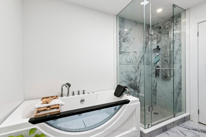Photo 23 at 1040 Enola Avenue, Lakeview, Mississauga