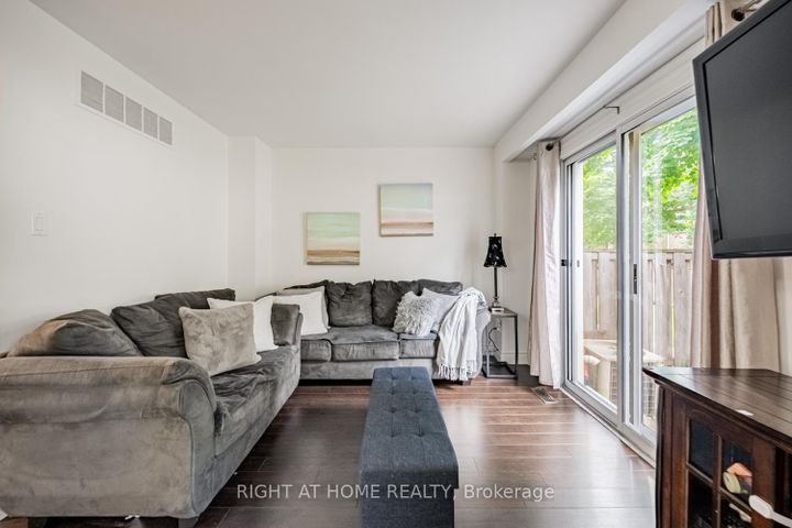 Photo 16 at 19 - 345 MEADOWS Boulevard W, Rathwood, Mississauga