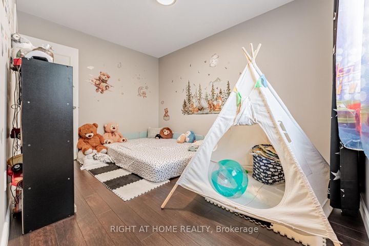 Photo 29 at 19 - 345 MEADOWS Boulevard W, Rathwood, Mississauga