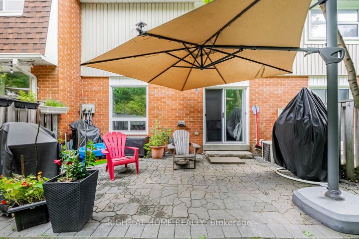 Photo 31 at 19 - 345 MEADOWS Boulevard W, Rathwood, Mississauga