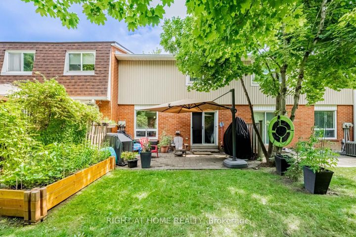 Photo 32 at 19 - 345 MEADOWS Boulevard W, Rathwood, Mississauga
