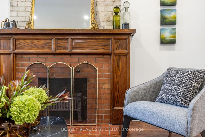 Photo 2 at 13 Methuen Avenue, Lambton Baby Point, Toronto